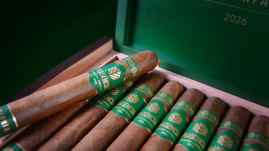 Plasencia homenageia Copa do Mundo com Triunfal