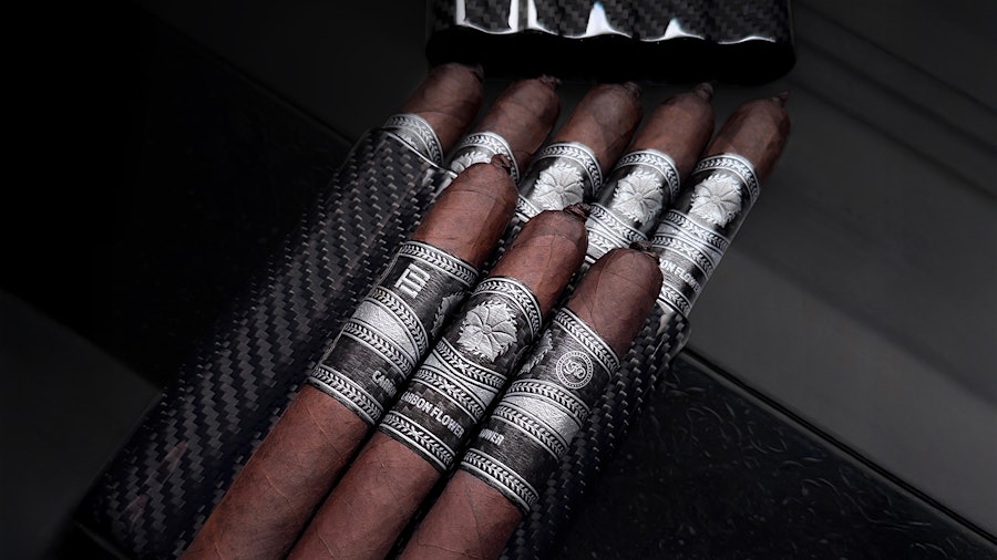 La Flor Dominicana e ProjectCarbon se unem para criar Carbon Flower