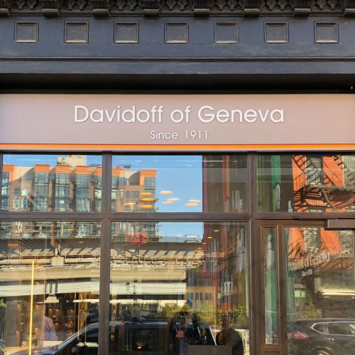 Davidoff abre loja no Brooklyn perto de Peter Luger Steak House