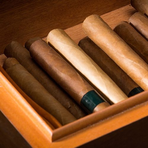 Aromas de charutos diferentes se misturam no umidor ?