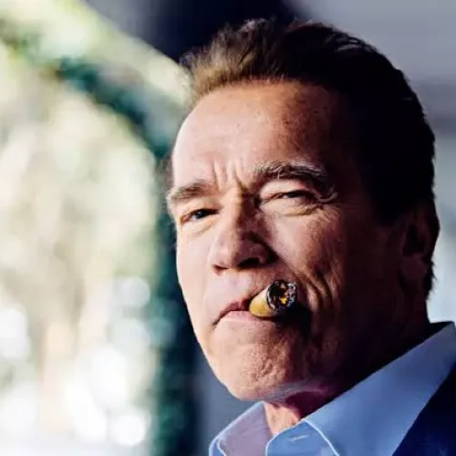 Celebridades que apreciam o prazer dos charutos: Das telas para os charutos