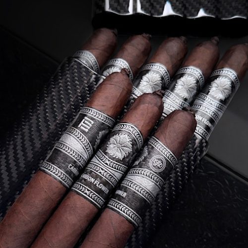 La Flor Dominicana e ProjectCarbon se unem para criar Carbon Flower