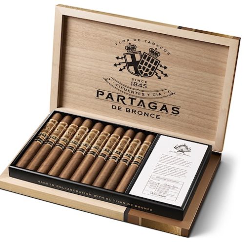 Um Partagas feito em Miami